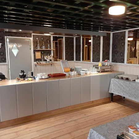 Center Hostel Kaatrahovi Ліекса Екстер'єр фото