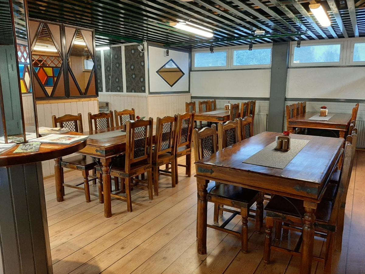 Center Hostel Kaatrahovi Ліекса Екстер'єр фото